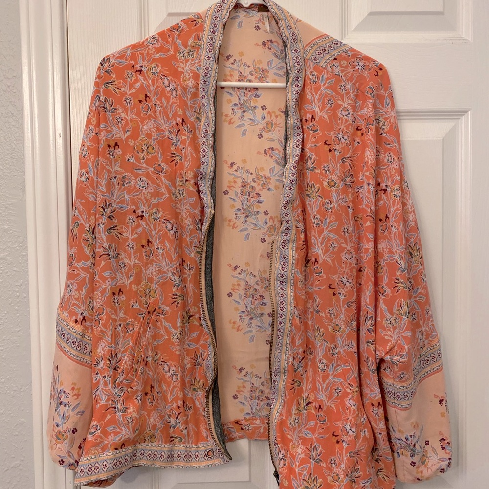 Free People floral pattern zip kimono